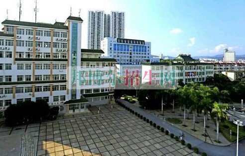 右江民族醫(yī)學院