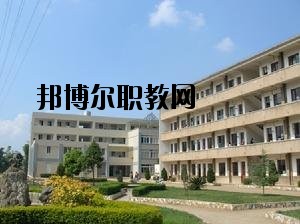 祿豐縣職業(yè)高級中學2020年報名條件、招生要求、招生對象