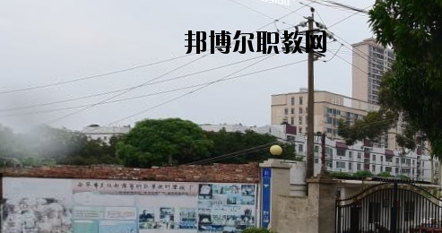 南寧民族歌舞藝術(shù)職業(yè)技術(shù)學(xué)校怎么樣、好不好