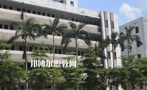 吳川職業(yè)高級中學(xué)2021年學(xué)費、收費多少