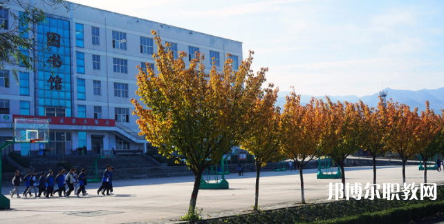 西安高科技工學(xué)校地址，乘車路線